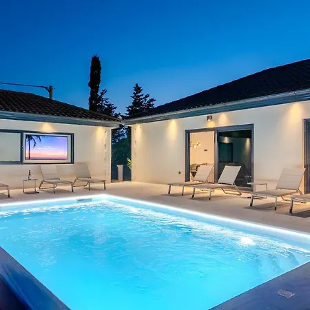 度假居 House With A Swimming Pool - Zadar - 24747 普利拉卡